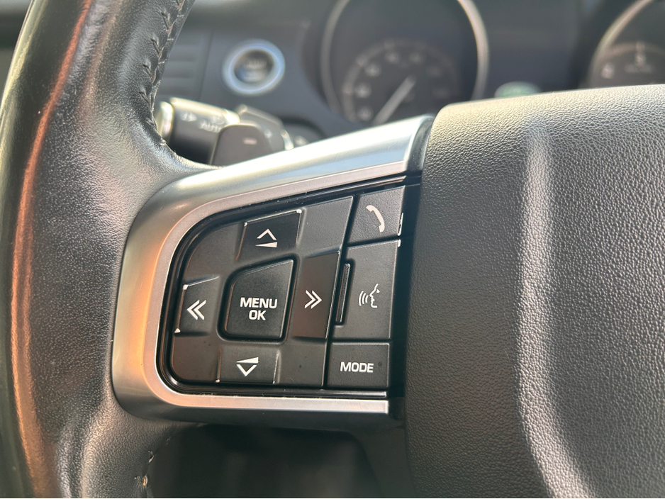 2017 Land Rover Discovery TD4 180 PS HSE BLACK EDITION 2.0 180PS 7SEATS AU €19,950