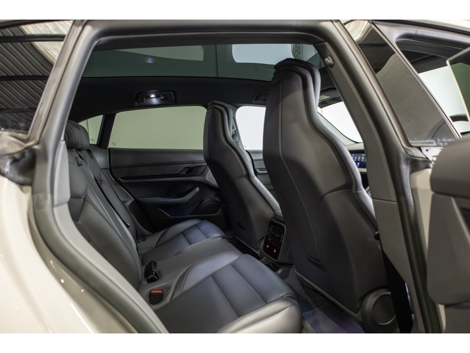 2023 Porsche Taycan - image 11