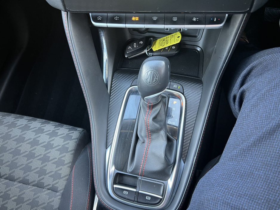 2023 MG ZS - image 15