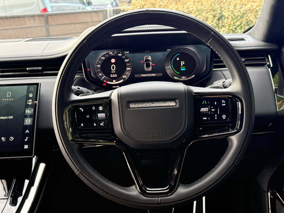 2025 Land Rover Range Rover Sport - image 8