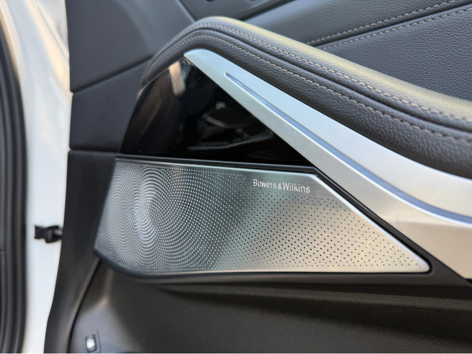 2021 BMW X5 - image 28