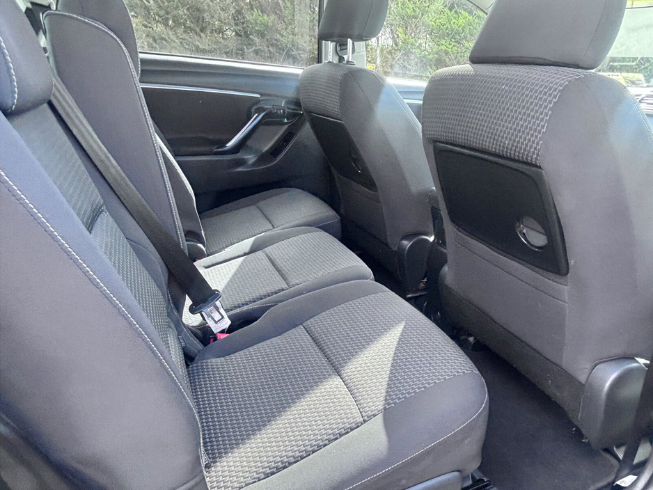 2015 Toyota Verso - image 10