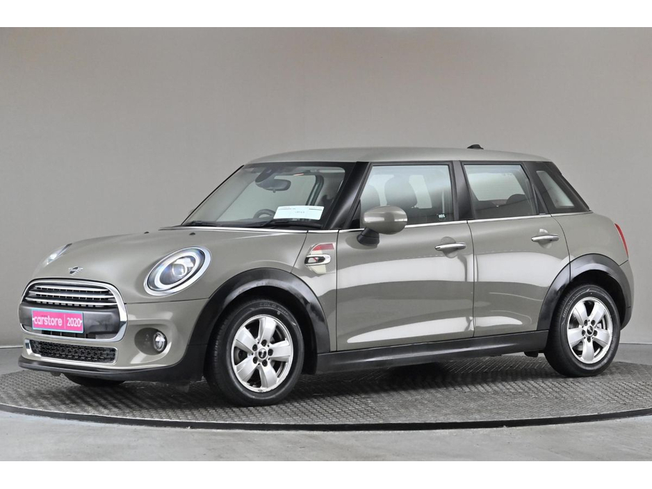 2020 MINI Hatch - image 4