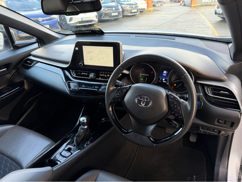 2023 Toyota C-HR KEYLESS ENTRY..FOLDING MIRRORS €22,950
