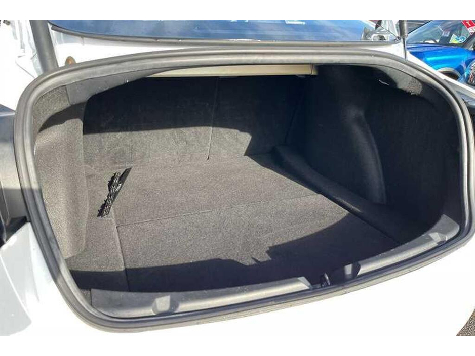 2023 Tesla Model 3 - image 9