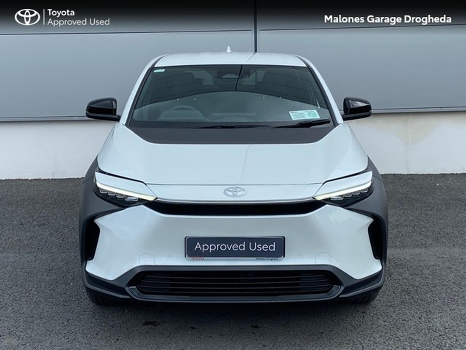 2022 Toyota bZ4X - image 2