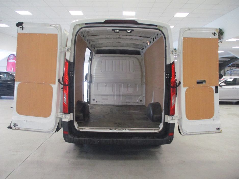 2022 Maxus Deliver 9 - image 8