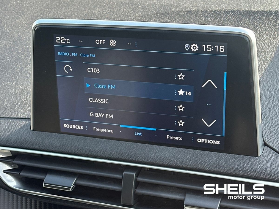 2021 Peugeot 5008 - image 15