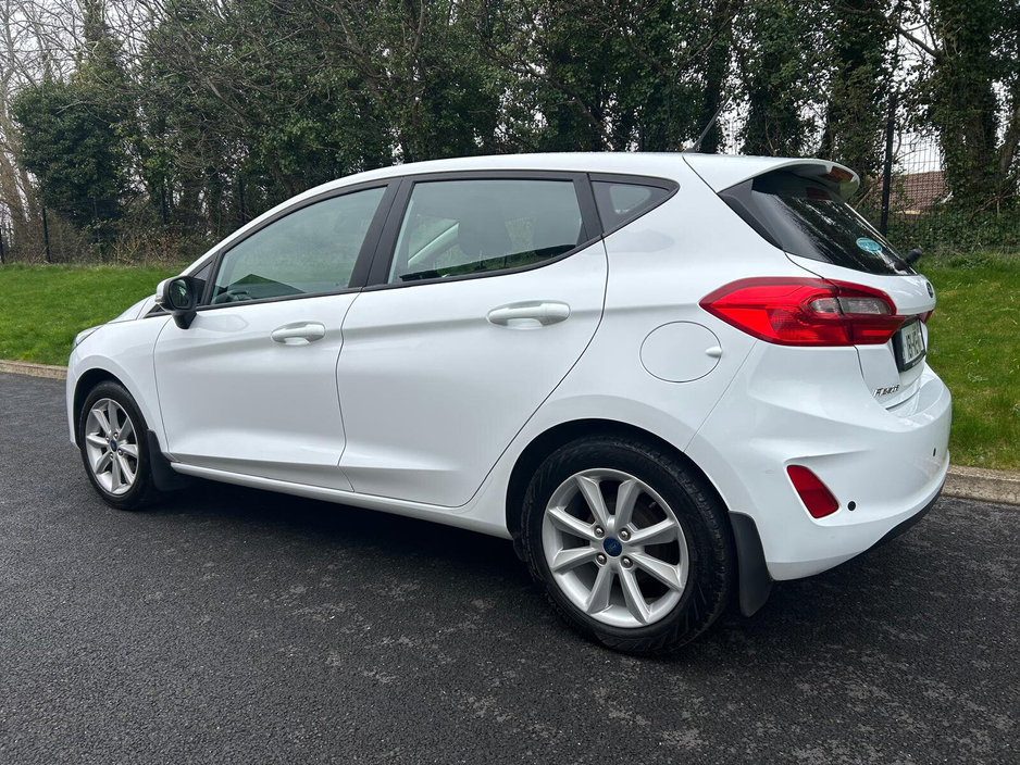 2018 Ford Fiesta - image 7