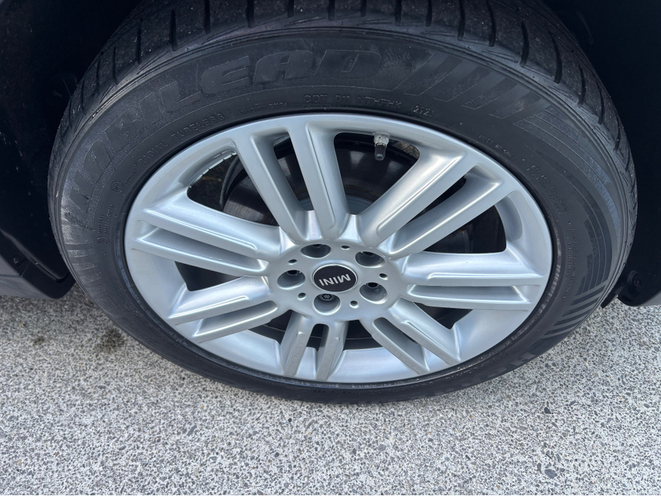 2020 MINI Countryman - image 8