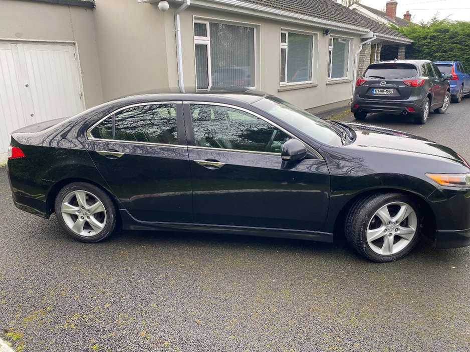 2021 Volvo XC60 2.0 T6 R-DESIGN RECRGE 34 340BHP 5DR A €100,000