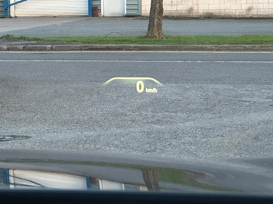 2017 BMW 5 Series - image 17