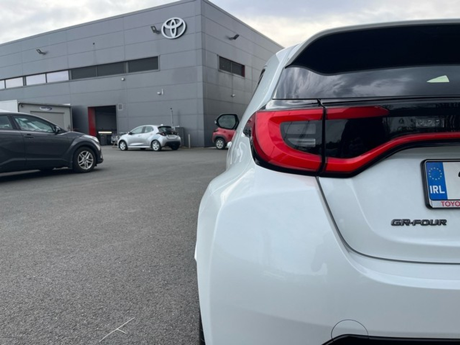 2026 Toyota Yaris - image 16