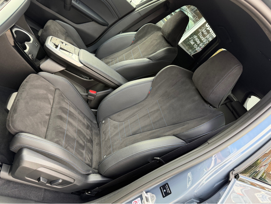 2023 BMW X1 - image 15