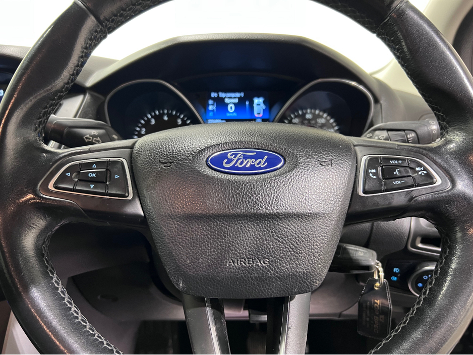 2015 Ford Focus 1.0 ECOBOOST ZETEC 125PS 5DR T €7,400