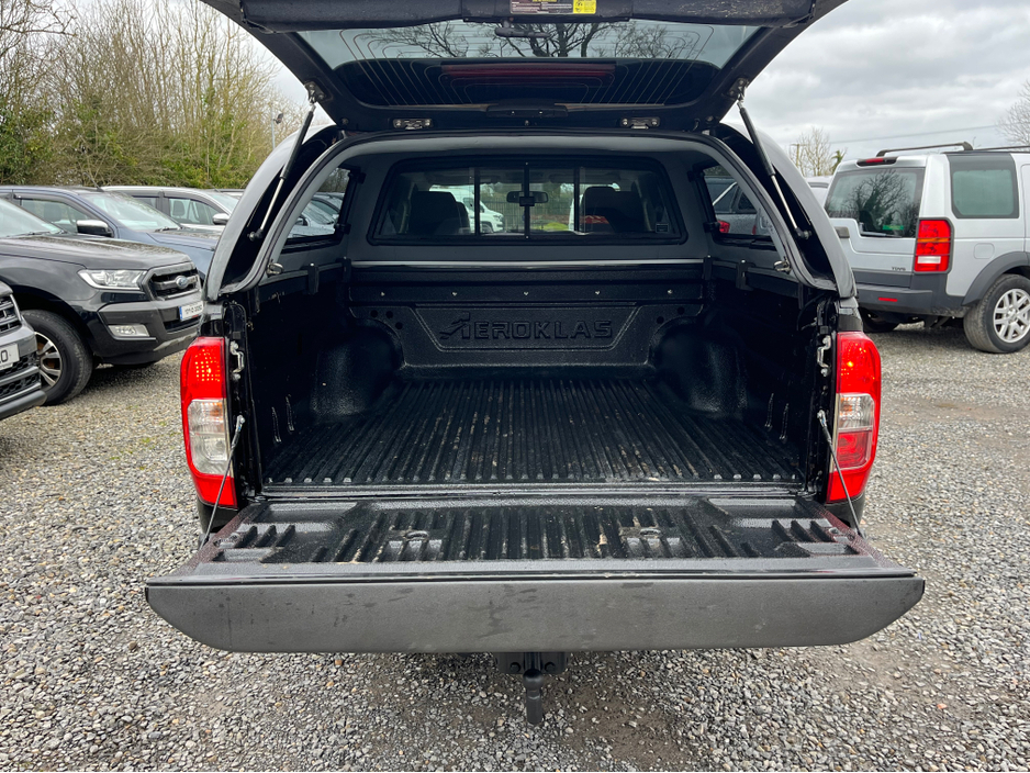 2020 Nissan Navara - image 15