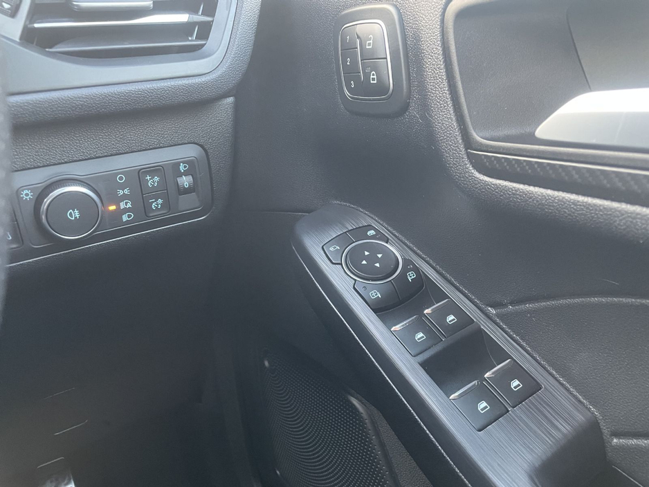 2025 Ford Kuga ST-Line X €32,984