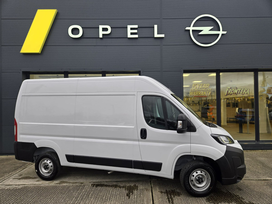 2026 Opel Movano  €28,750