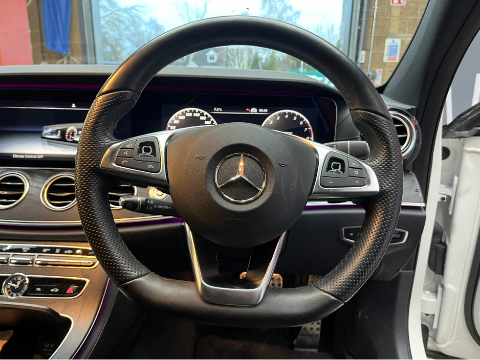 2018 Mercedes-Benz E Class 2018 MERCEDES-BENZ E350E AVANTGARDE SPORTS 2.0 AUTOMATIC / CRUISE CONTROL / 360° PARKING CAMERA / ELECTRIC MEMORY & HEATED SEATS / PADDLE SHIFTERS / PANORAMIC SUNROOF / HEATED REAR SEATS