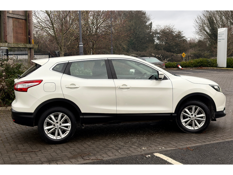 2017 Nissan Qashqai 1.5 DCI ACENTA SMART V VISION 110PS 5DR €8,950