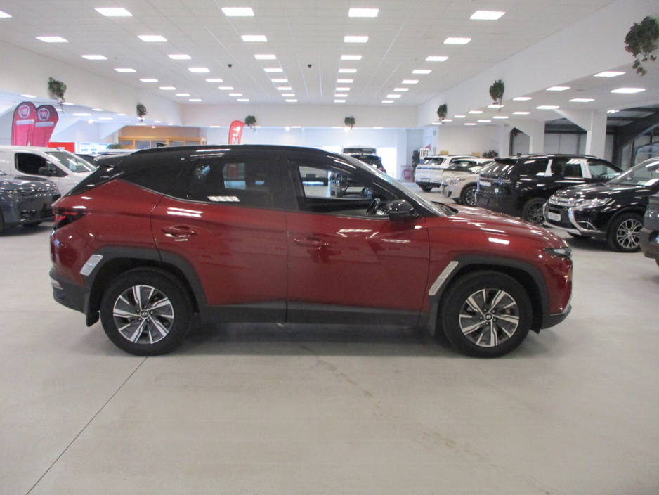 2022 Hyundai Tucson - image 8