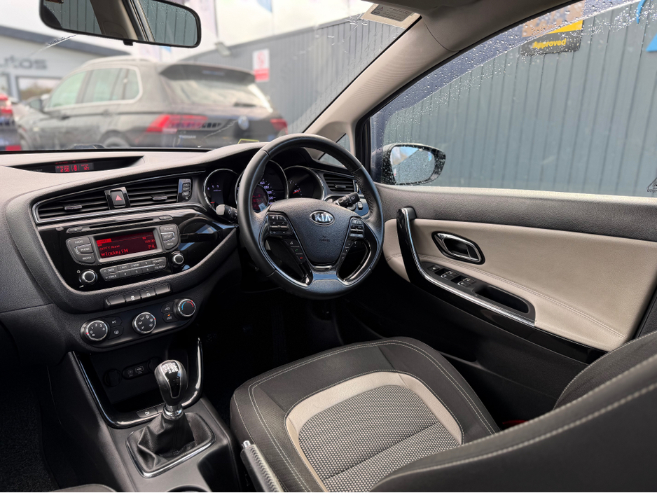 2017 Kia Ceed - image 35