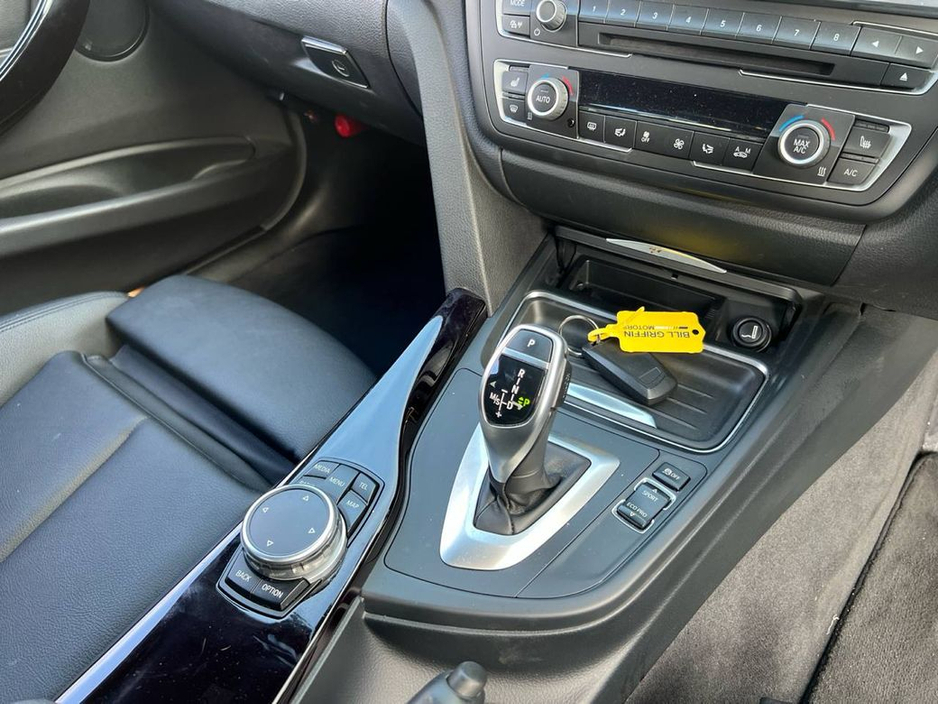 2015 BMW 3 Series 320d M-SPORT COMPETITION // FULL SERVICE HISTORY // LANE ASSIST // HEATED LEATHER SEATS €18,750