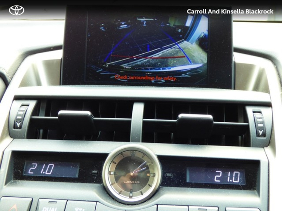 2017 Lexus NX 300 h - image 13