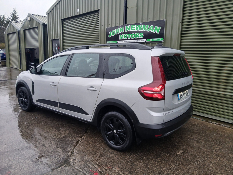 2023 Dacia Jogger TCe 110 Extreme SE €18,750