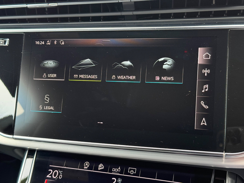 2020 Audi Q8 - image 17