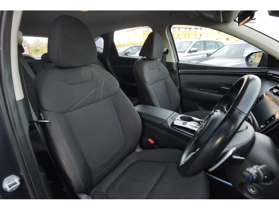 2023 Hyundai Tucson - image 9