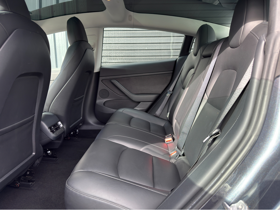2021 Tesla Model 3 3 STANDARD RANGE PLUS €22,950