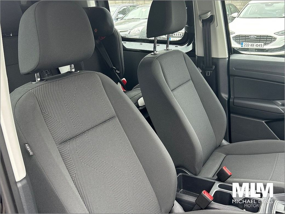 2025 Ford Transit Connect Trend Flexicab 5 seater 1.5 PHEV 150ps 6 speed Auto (V) Price Ex VAT *Trend heated seat pack, Fixed 2nd row window * €30,077