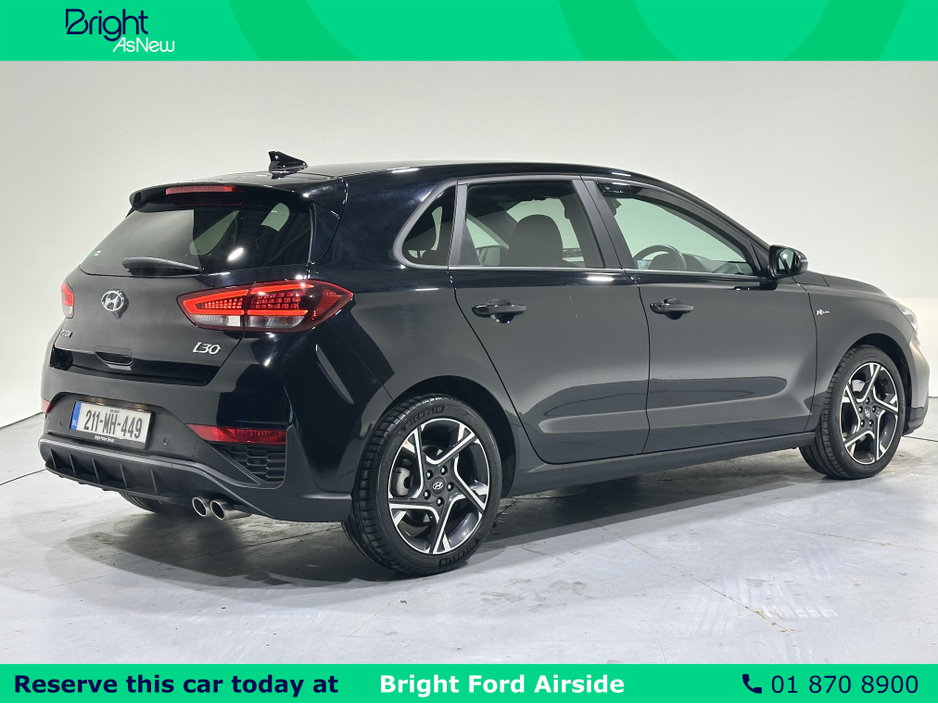 2021 Hyundai i30 - image 9