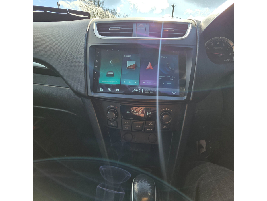 2016 Suzuki Swift - image 20