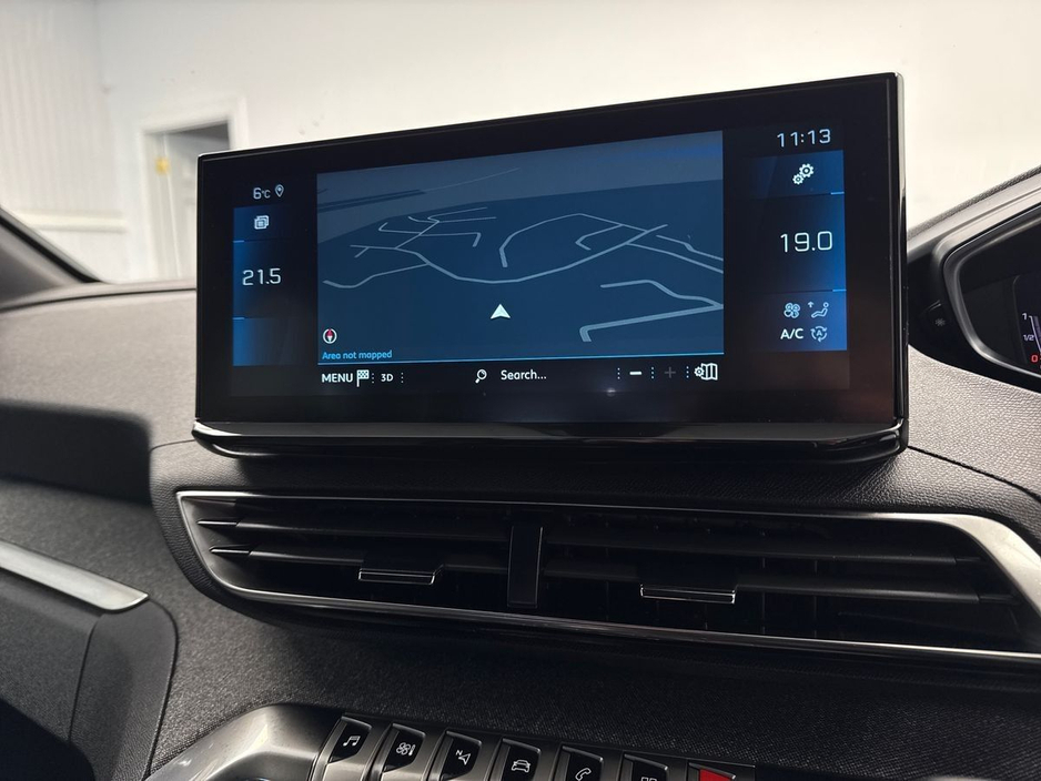 2024 Peugeot 5008 - image 20