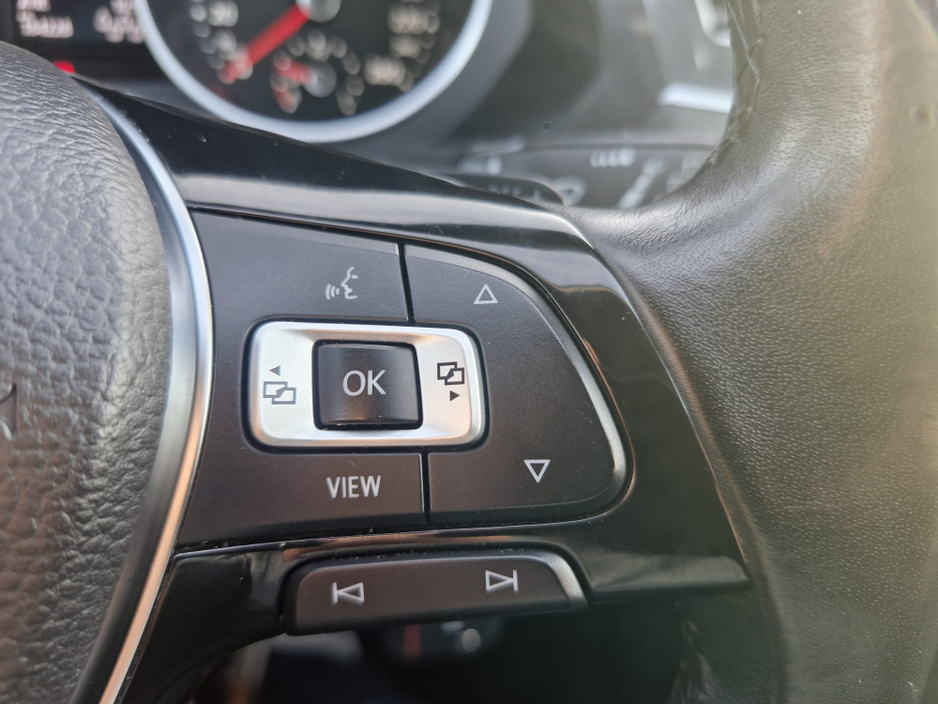 2019 Volkswagen Tiguan - image 11