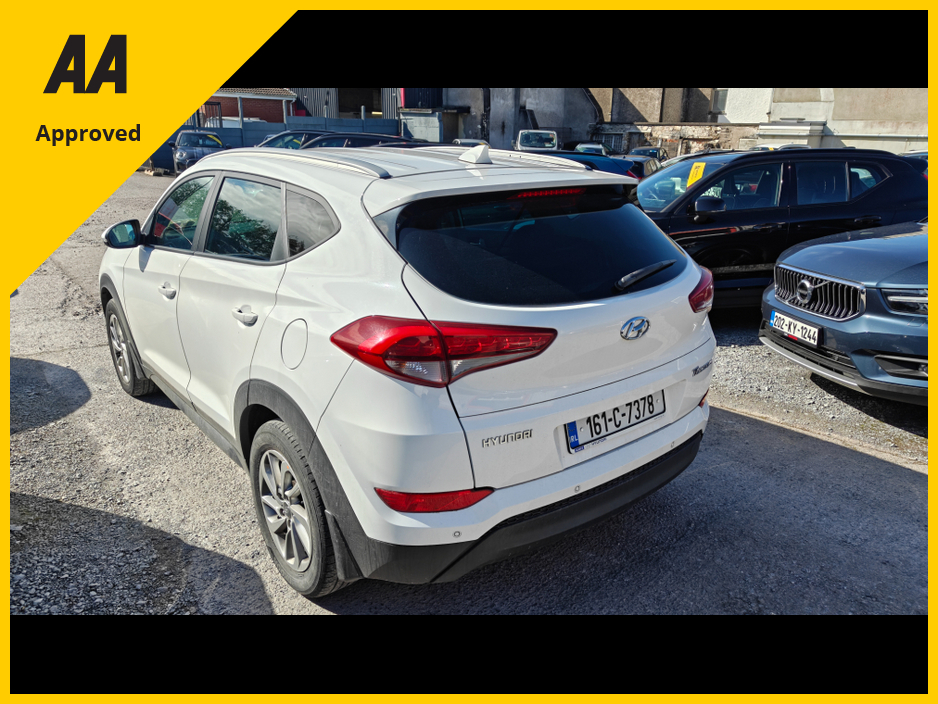 2016 Hyundai Tucson - image 9