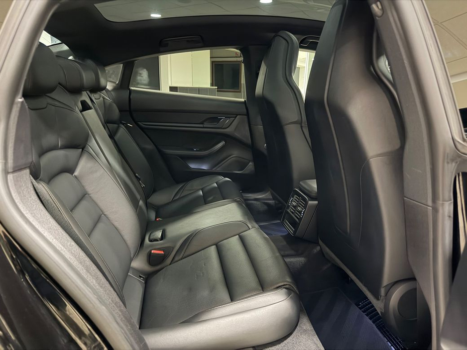 2021 Porsche Taycan 4S=HUGE SPEC//LOW MILES//D REG=FULL PORSCHE SERVICE HISTORY=TAILORED FINANCE PACKAGES AVAILABLE=TRADE IN'S WELCOME €57,995