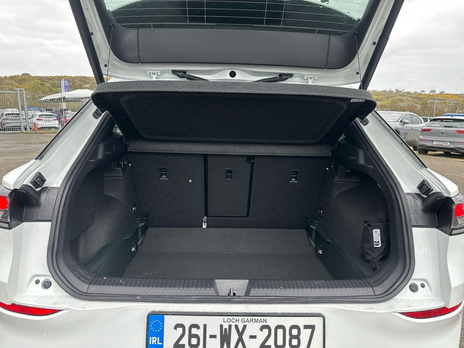 2026 Volkswagen T-Roc - image 12