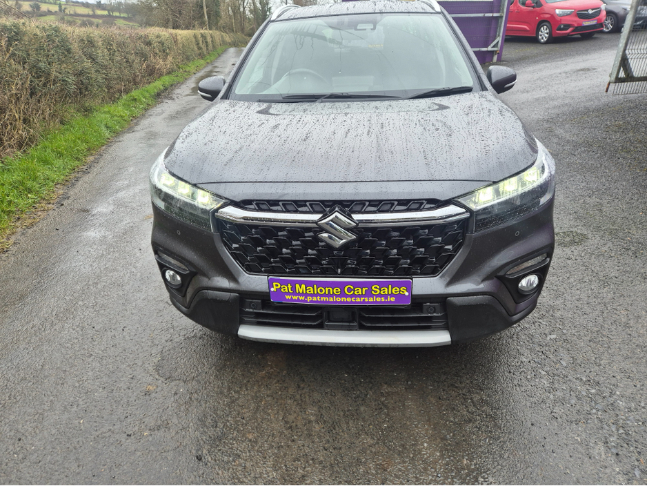 2023 Suzuki SX4 S-CROSS MOTION B-JET BOOSTERJET €22,500