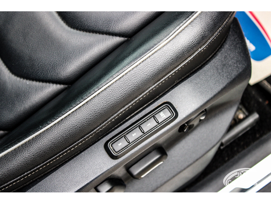 2021 Volkswagen Tiguan - image 18