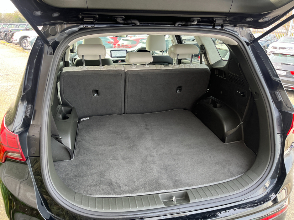 2021 Hyundai Santa Fe - image 8