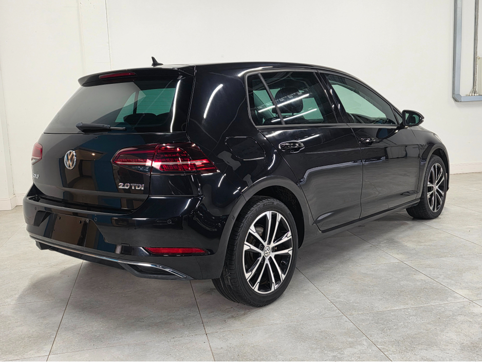 2020 Volkswagen Golf - image 7