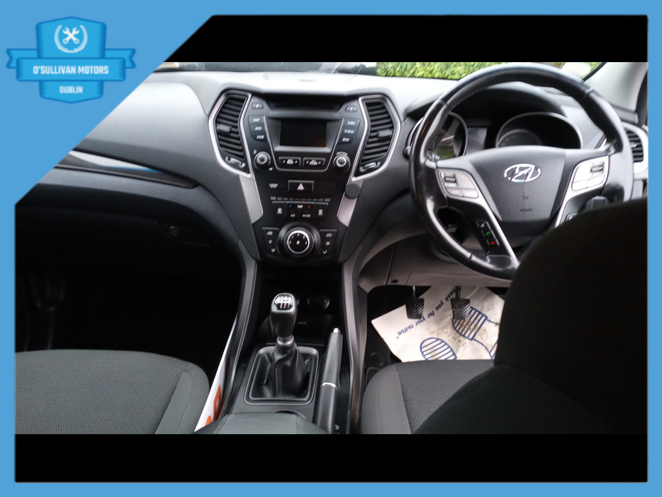 2015 Hyundai Santa Fe - image 10