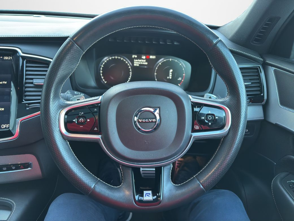 2019 Volvo XC90 2.0 D5 R-design "Big space, big style, big statement" €45,888