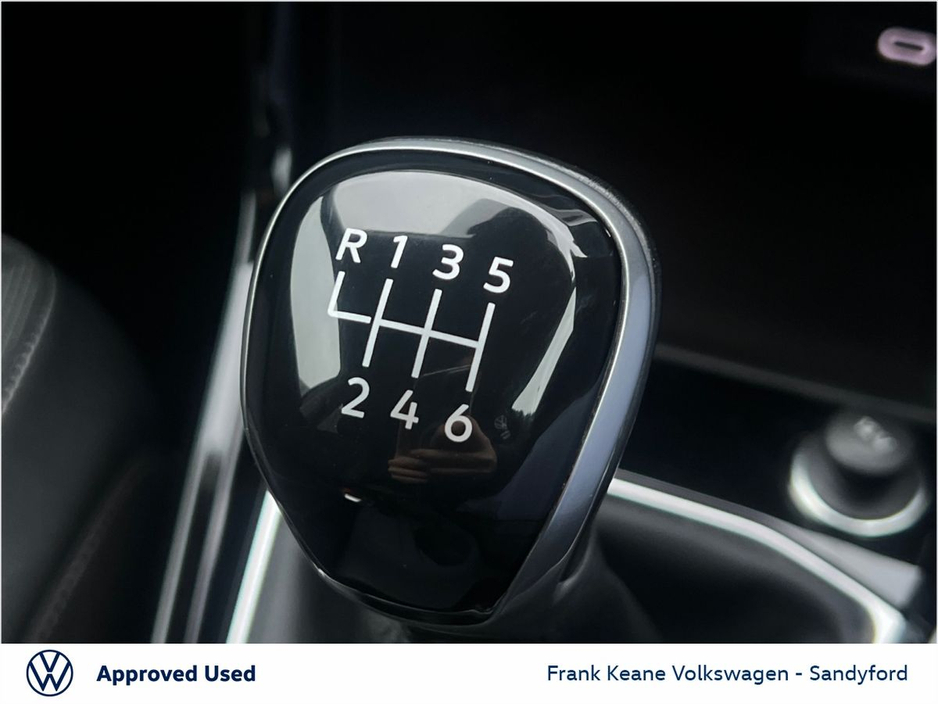 2021 Volkswagen T-Cross - image 22