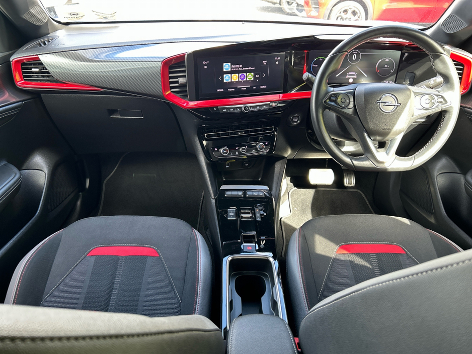 2022 Opel Mokka - image 8