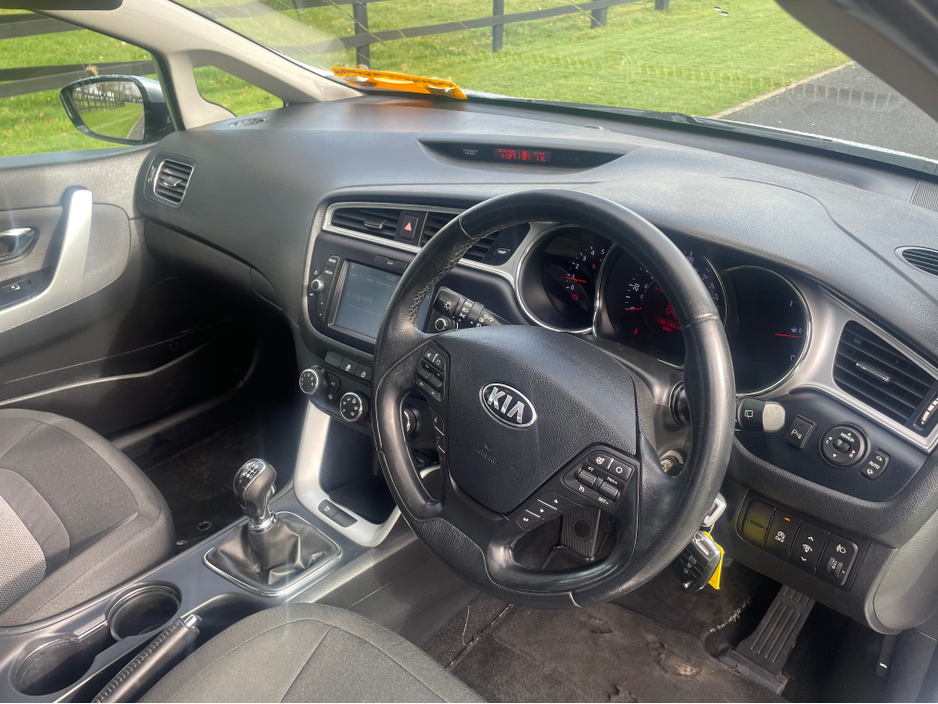 2018 Kia Ceed - image 5