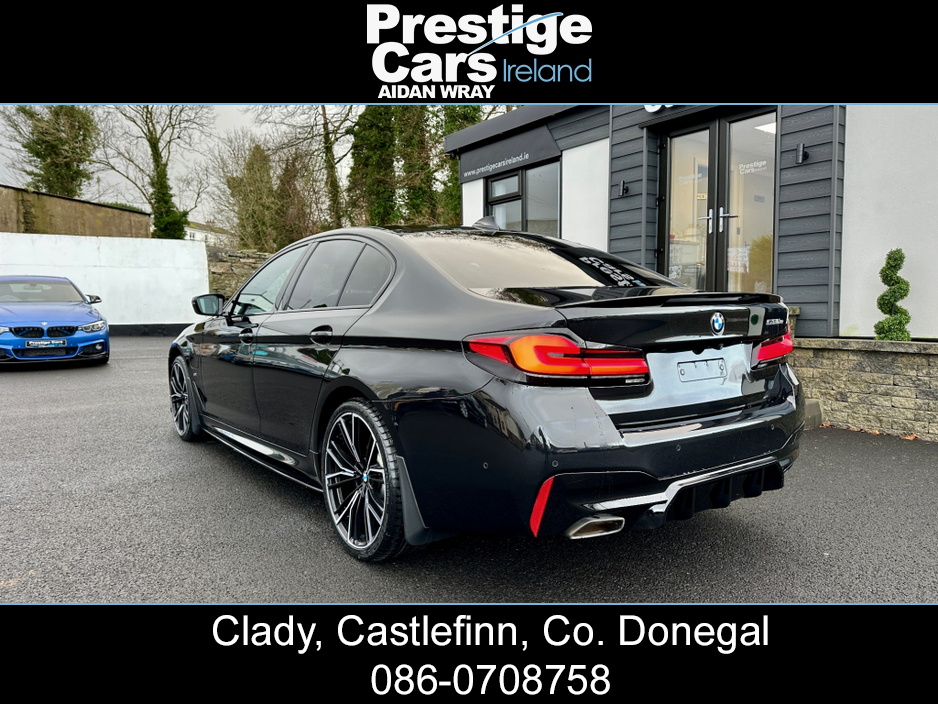 2022 BMW 5 Series - image 8